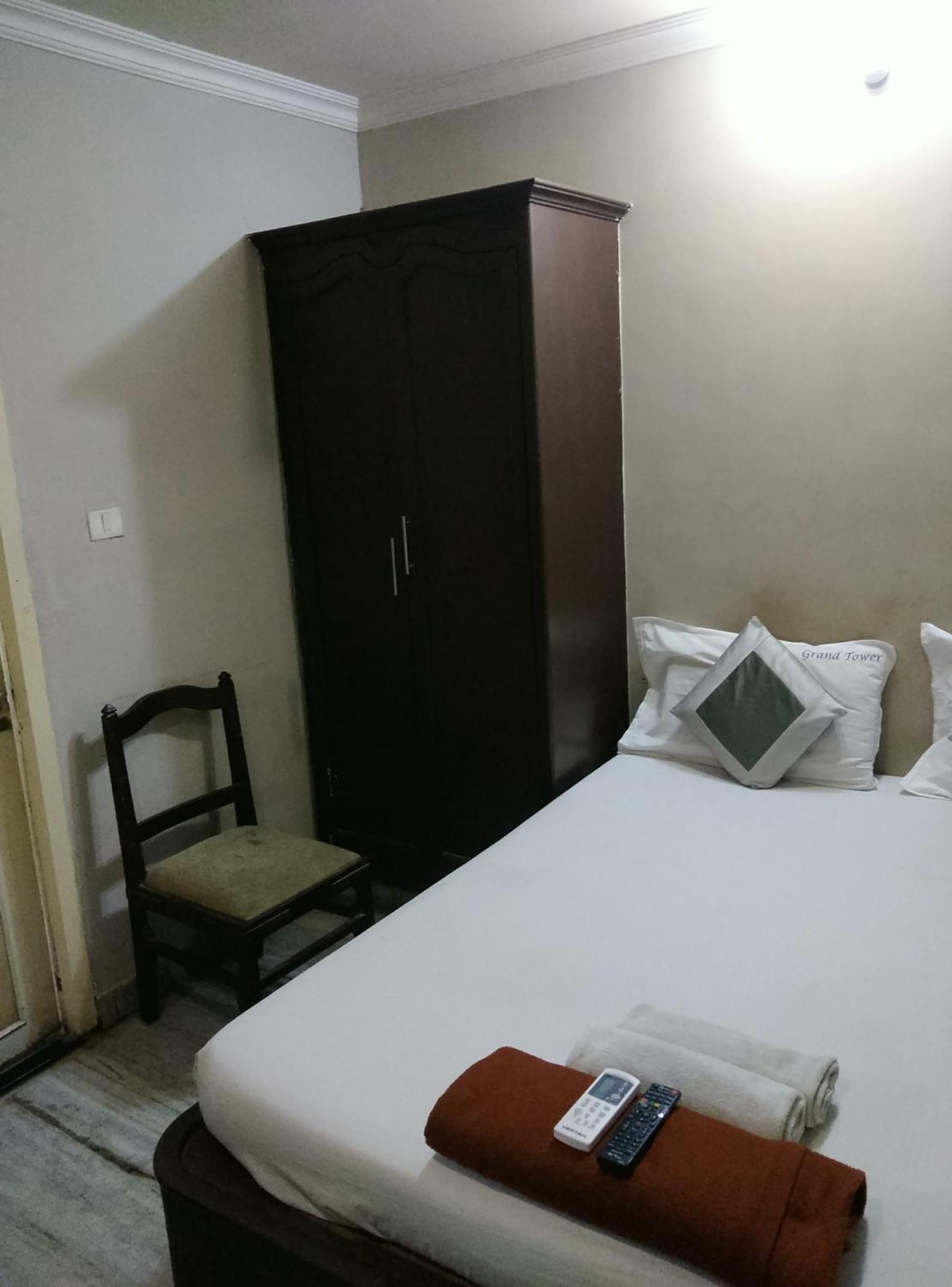 Grand Tower Chennai Hotel Room photo