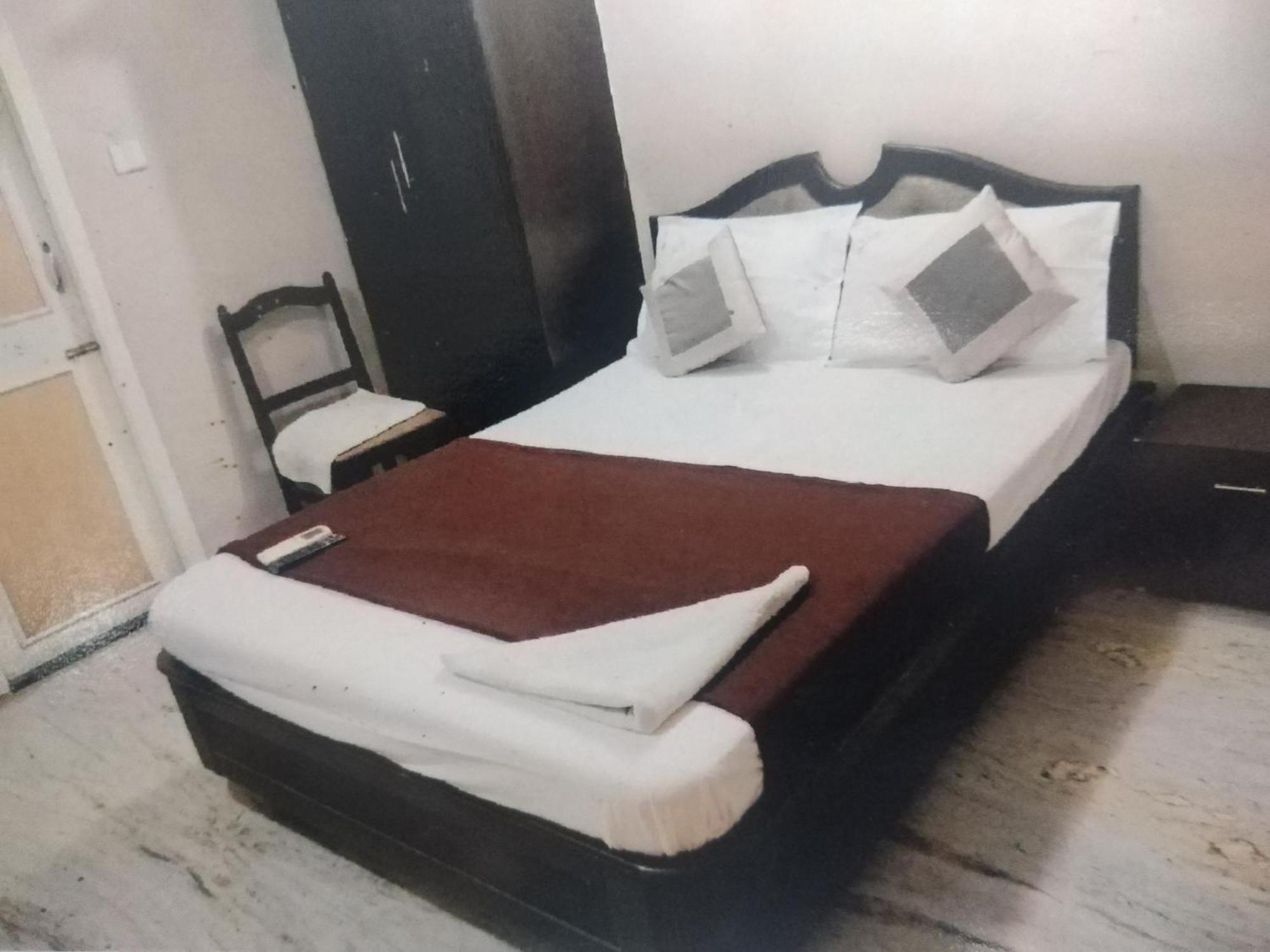Grand Tower Chennai Hotel Room photo